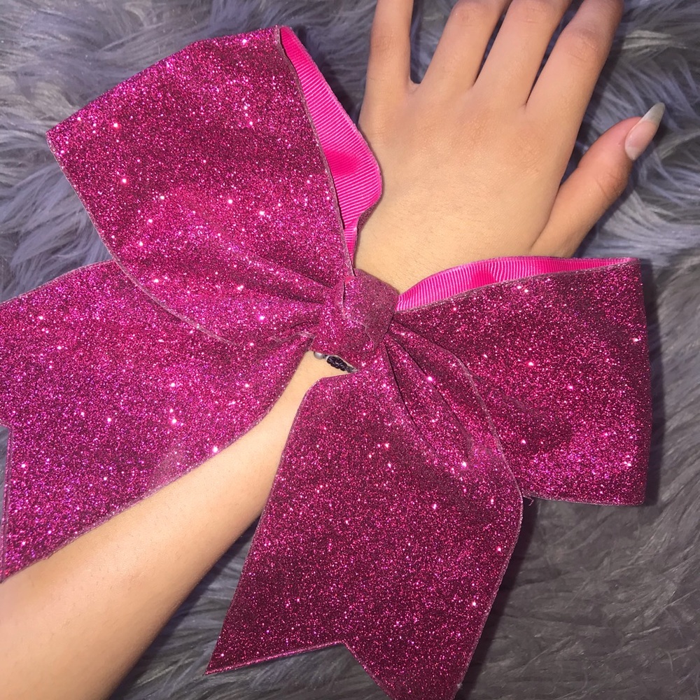 Jumbo cheer bow